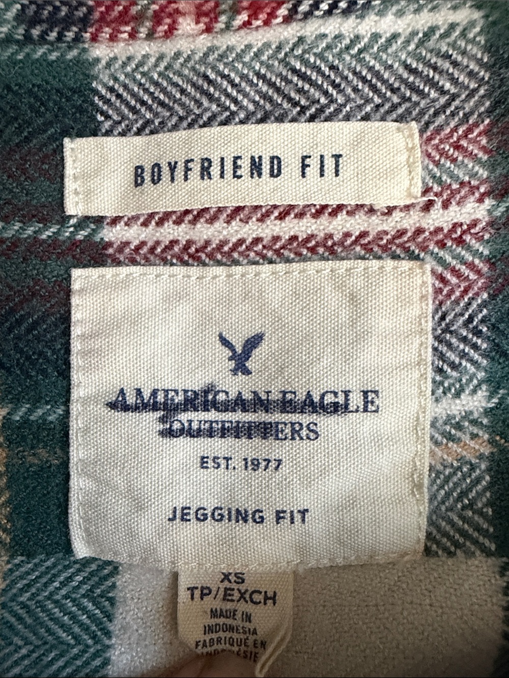 American Eagle Outfitters Green & Red Plaid Boyfriend Shirt - Picture 3 of 5